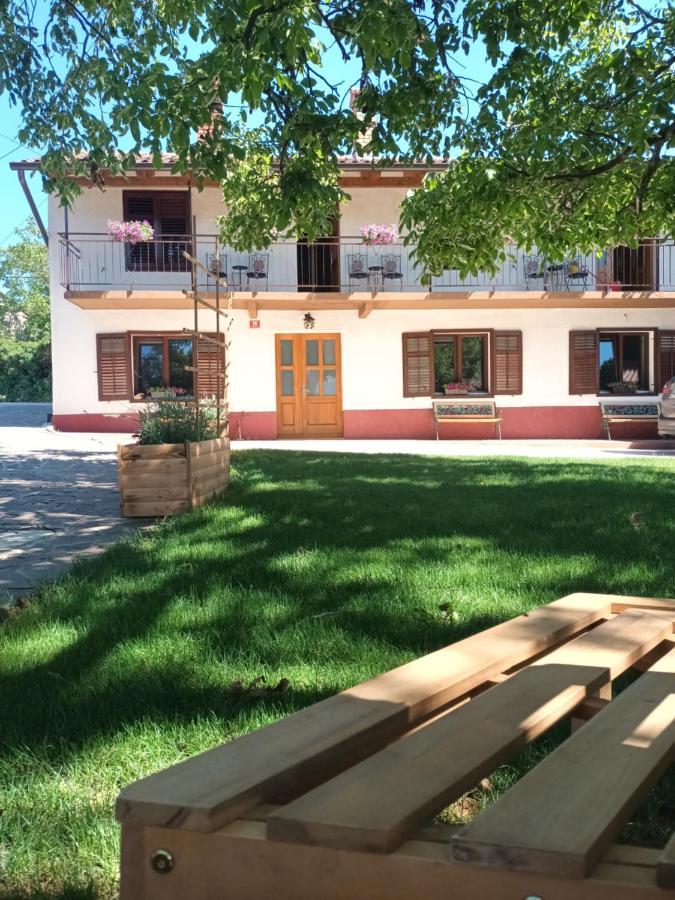 Apartma Brina 3 Сезана Экстерьер фото
